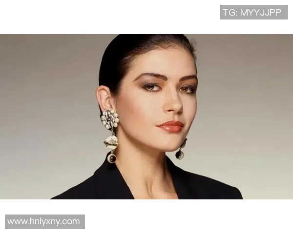 足球明星妻子侄女曝光颜值惊人引发关注她们与球星的亲密关系揭秘